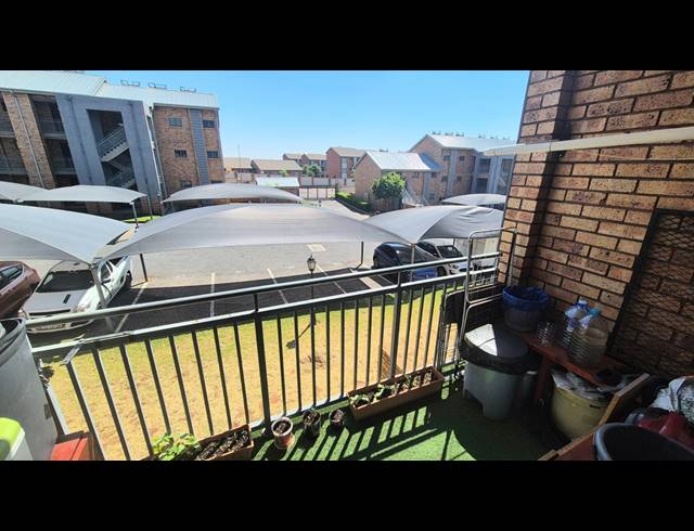 2 BEDROOM APARTMENT FOR SALE IN NOORDWYK